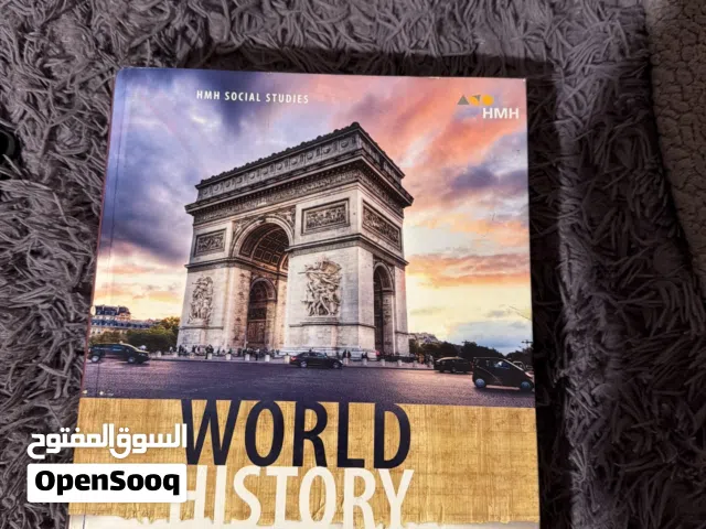 للبيع كتاب تاريخ عالم للمنهاج الأمريكي بحالة ممتازة. .النسخة المعتمدة والمطلوبة World history book