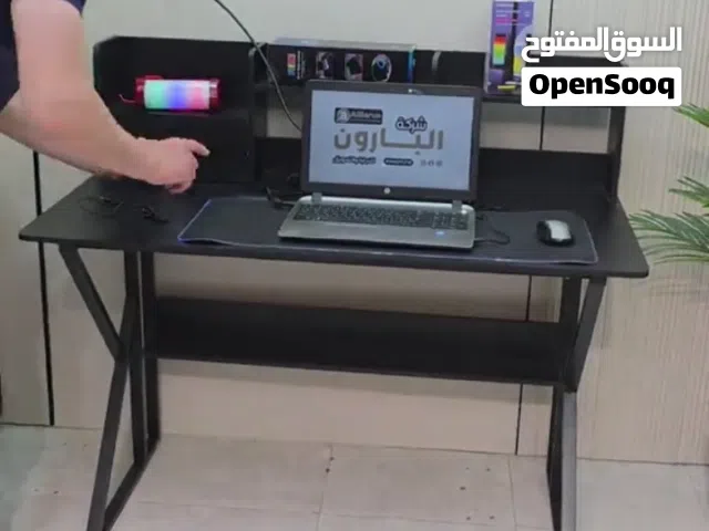 طاولة جيمنج احترافية بتصميم عصري وقوة تحمل عالية  المساحة المثالية للعب والعمل والدراسة...