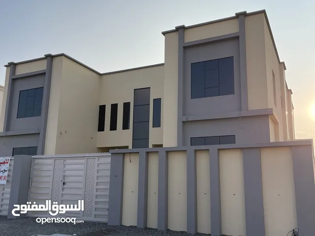 300m2 More than 6 bedrooms Villa for Sale in Al Batinah Sohar