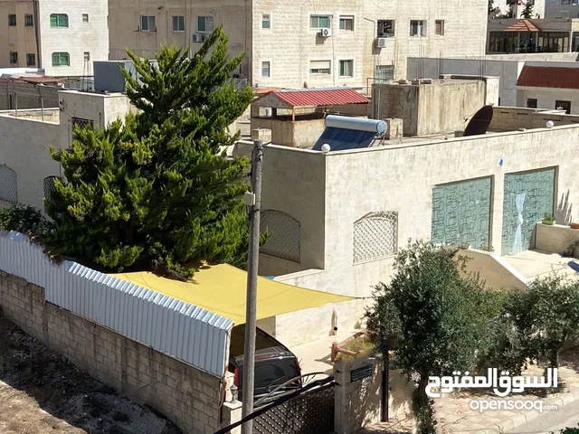 635 m2 More than 6 bedrooms Townhouse for Sale in Amman Al Muqabalain