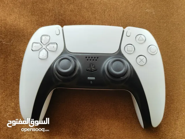 يد بلايتسيشن 5 مستعمله مغيره مارشات مغناطسيه يعني حاجه نظيفه و اصليه تفاصيل اكثر خاص و 330 و ساهل