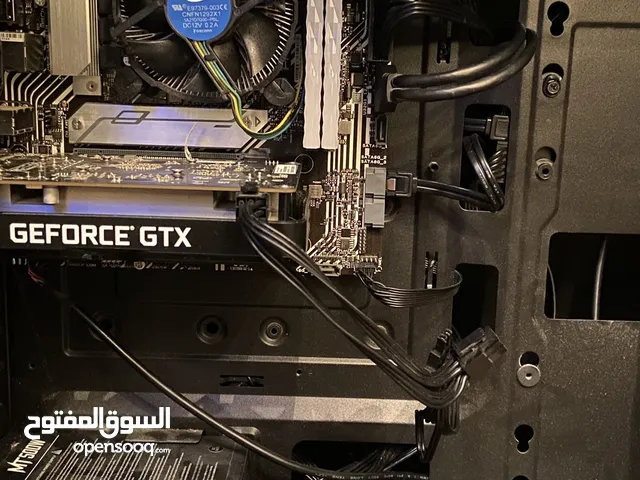 بي سي مع شاشه 180hz جديده