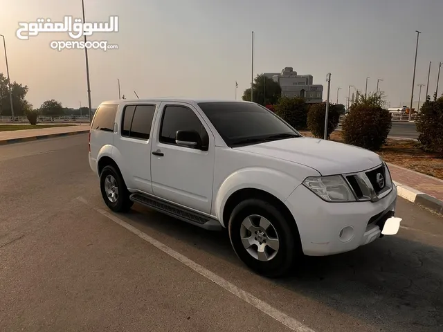 للبيع نيسان باتفيندر موديل 2015 خليجي ملكيه سنه دفع رباعي بدون حوادث ماشيه 123 الف كيلو فقط