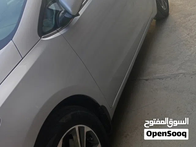 Used Kia Cerato in Baghdad