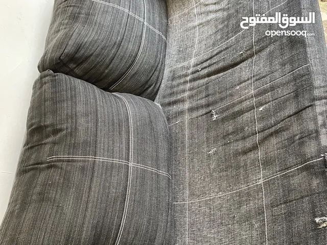 طقم گنب للبيع الطقم جداً نظيف ومُريح الله يطرح البرگة لصاحب النصيب