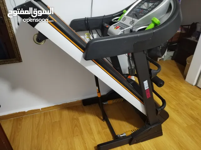 جهاز للمشي نوع ( fitness world) قابل للتفاوض ( سبب البيع عدم وجود مساحة بالمنزل)