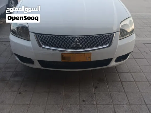 2012 ميتسوبيشي جالنت DL