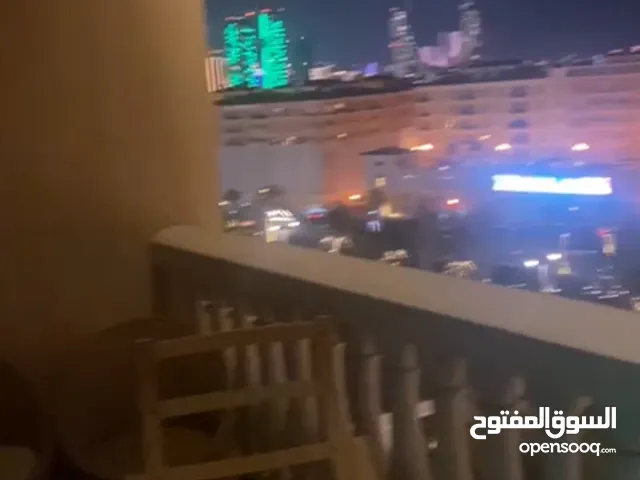 للايجار شقه مفروشه 2غ صاله 3 حمامات مطبخ بلكون