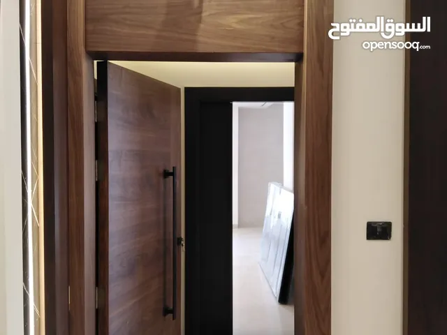 230 m2 5 Bedrooms Apartments for Sale in Amman Khalda