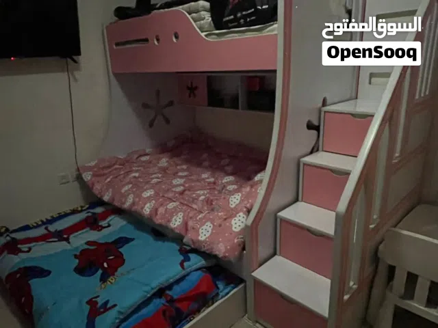 سرير طوابق للأطفال