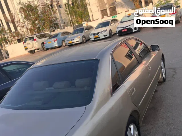 تويوتا أفالون 2001بحالة جيدة