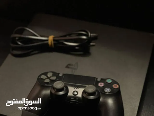 PS4 SLIM 1T معاه حساب فيه العاب