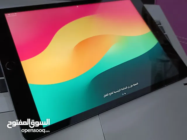 Apple iPad 8 128 GB in Basra