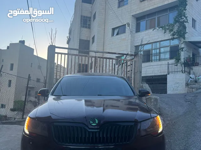 سكودا سوبير2012 فل الفل فتحه كراسي كهرباء برادي خلفيه لدات اماميه وخلفيه جديده بالصلاة على النبي.