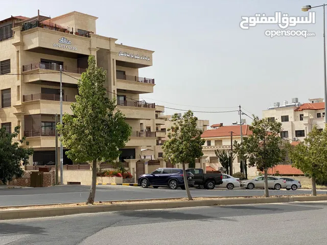 شقة للايجار مساحة 225 م في الجبيهة