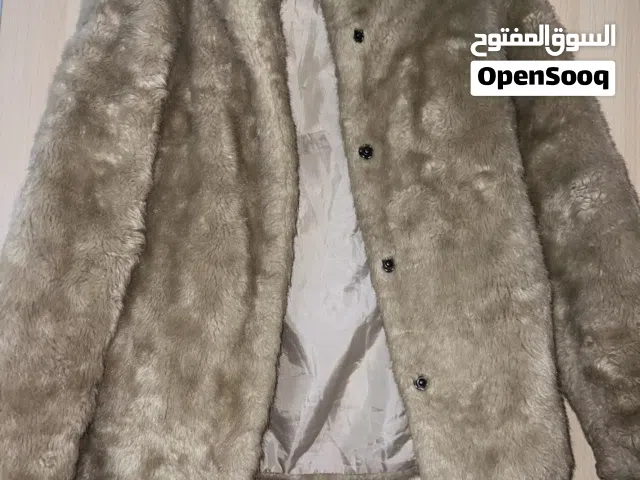 فروة ثقيلة وفخمة للفساتين ماركة HM بسعر فقط عشرة