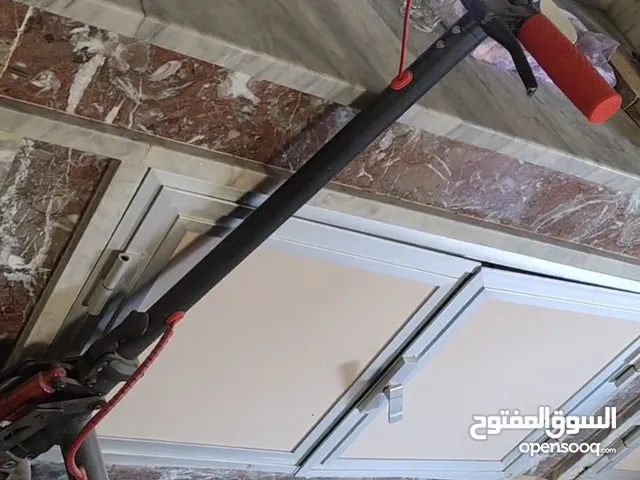 سكوتر كهربائي استعمال اقل من شهر للتواصل 