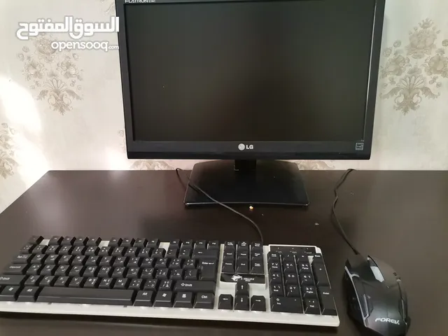 شاشه وماوس كيبورد قيمنق مستعمل بدون مشاكل ولا خراب