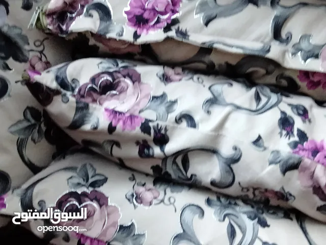 مخدات بدون فراش