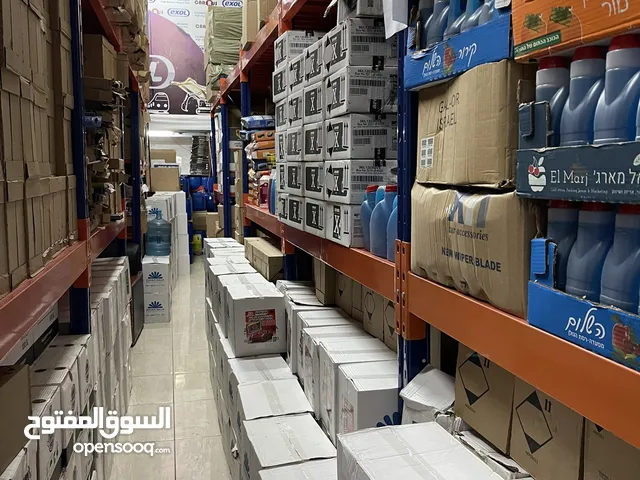 محل تجاري للبيع بالقرب من الشارع الئيسي موقع متميز ىافضل المناطق الحيوية في بيتونيا ......