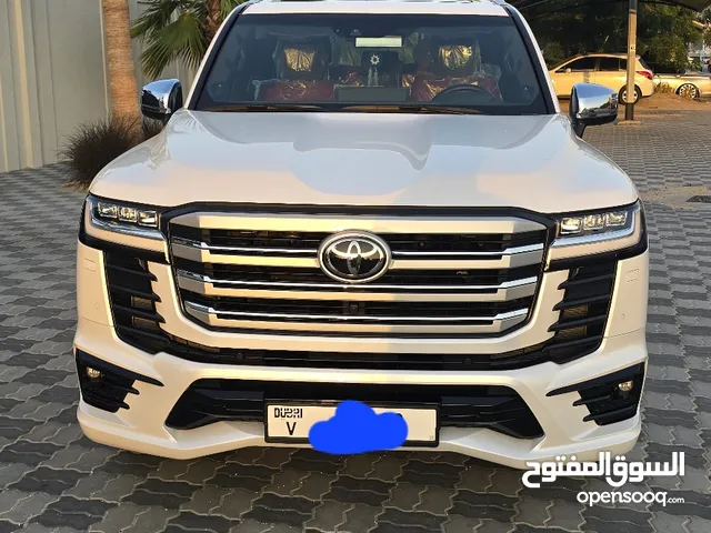 Used Toyota Land Cruiser in Dubai