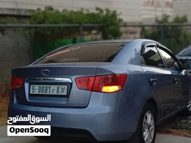 كيا فورتي اتماتيك 1.6 برايفت فتحة سقف