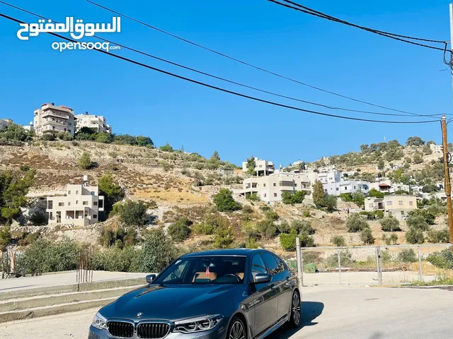 للبيع BMW 530i