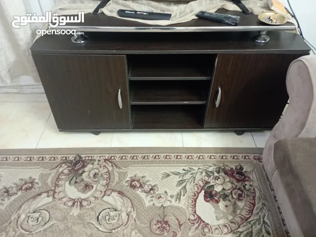 طاولة شاشة للبيع مستعمل شبه جديد