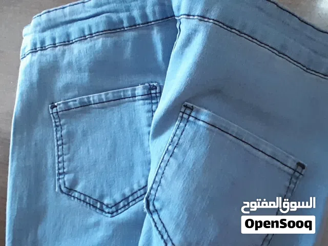 بنطلون جينز ازرق فاتح