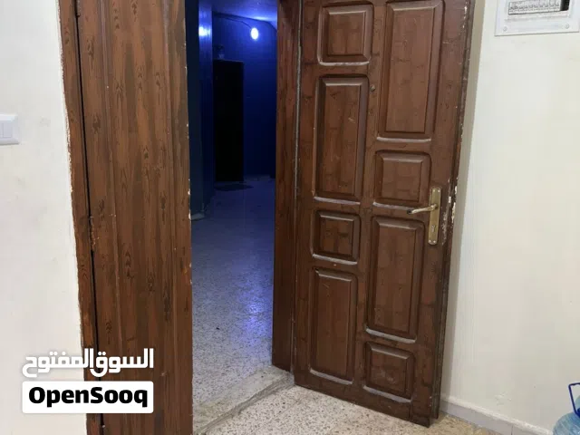 120 m2 3 Bedrooms Apartments for Rent in Zarqa Al Zarqa Al Jadeedeh