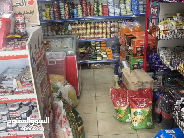 سوق غذائية للايجار