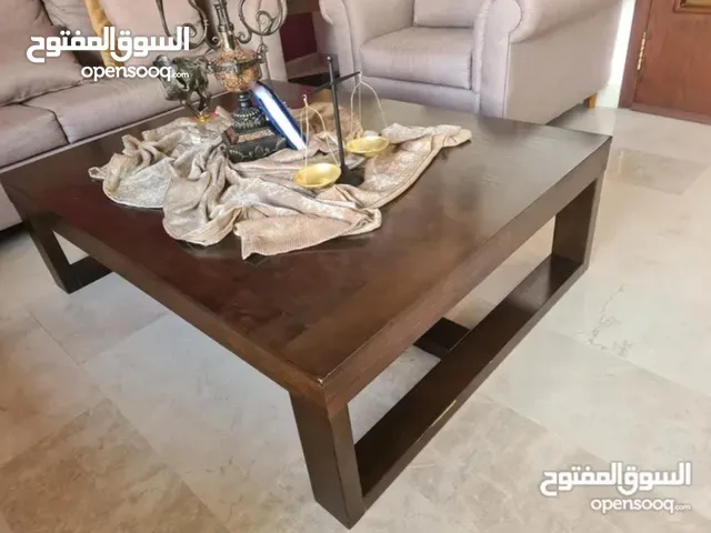 طاولات 3 قطع خشب بلوط بني غامق .. امريكي ..تم شرائها من اثاث اشلي ..