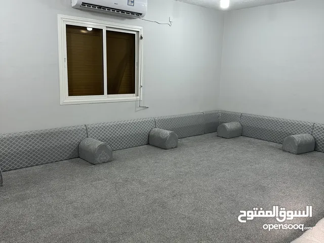 400 m2 More than 6 bedrooms Townhouse for Rent in Al Ahmadi Wafra residential