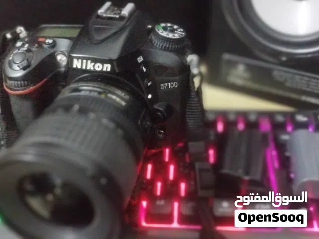 كاميرا نيكون 7100