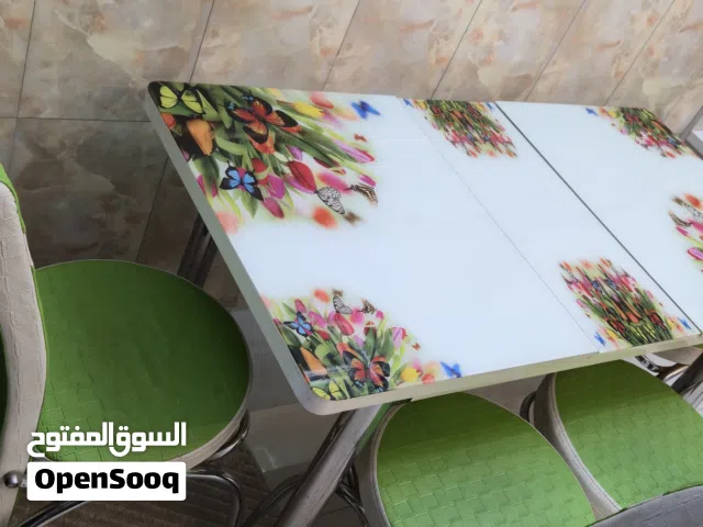 ميز طعام اربع كراسي للبيع