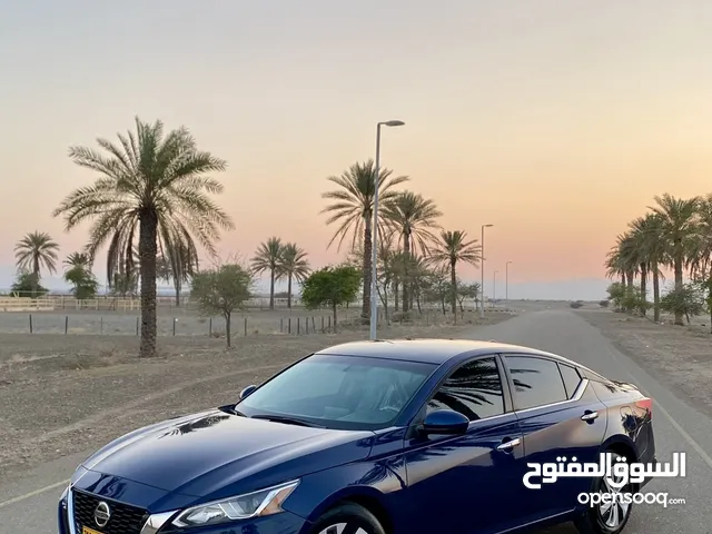 Used Nissan Altima in Al Batinah