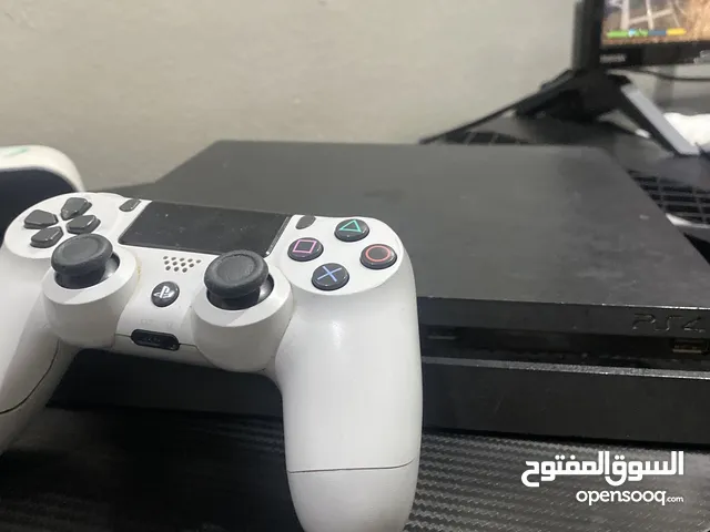 سوني فور مستعمله للبيع نظيف ومجدد و معا يده و شحن