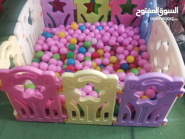 حواجز طابات بلاستيك مقوى.