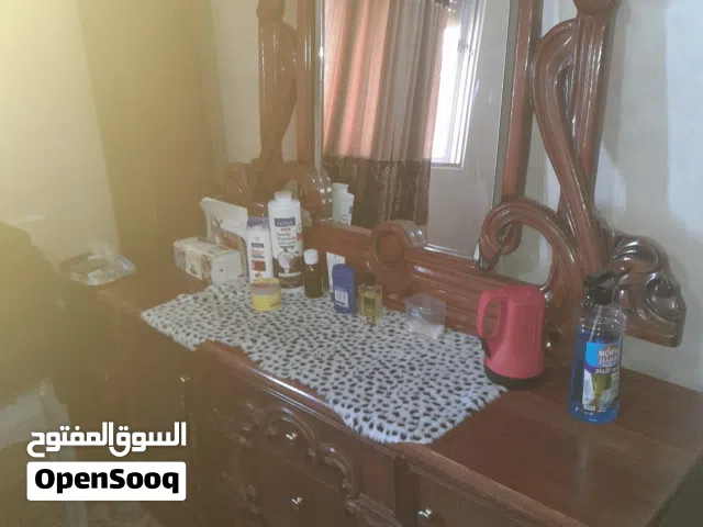غرفه نوم خشب لاتيه للبيع مستعمل