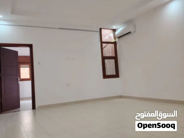 شقة خدمية للايجار في جامع القبطان