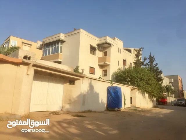600 m2 More than 6 bedrooms Townhouse for Sale in Tripoli Zanatah