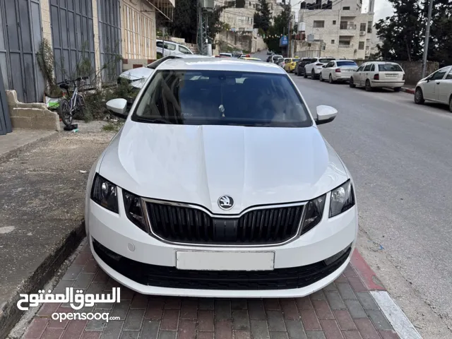 سكودا اوكتافيا 2015 للبيع