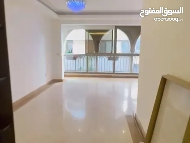 Luxurious Apartment for rent in Clemenceau