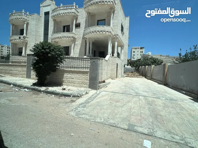 1007 m2 More than 6 bedrooms Villa for Sale in Irbid Aydoun