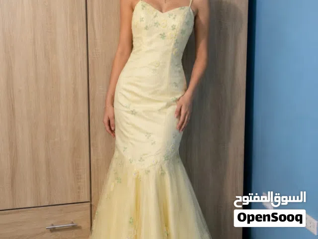 فستان سهرة اصفر مقاس 38 فستان سهرة نهدي تركي مقاس 50
