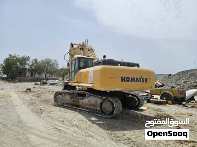 حفار كوماتسو بيسي 450 موديل 2010 السعر قابل للتفاوض معدات ثقيلة للتعدين والحفر 15 الف ساعة