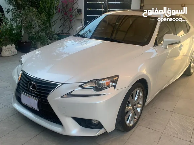 Lexus IS 200T Model 2016