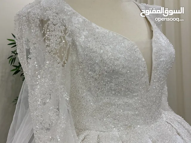 فستان عروس ابيض ستان جديد اول لبسه   بيع وايجار