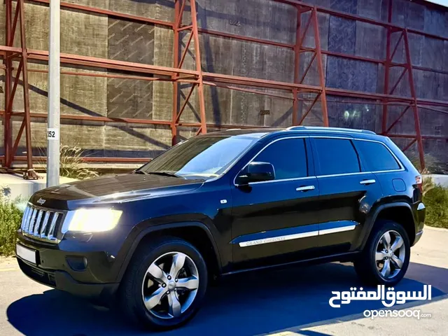 Jeep Grand Cherokee Overland - 5.7L V8