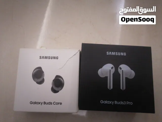 سماعه اذن galaxy Buds3 pro  بي 40 ريال وسماعه galaxy Buds core بي 15 ريال